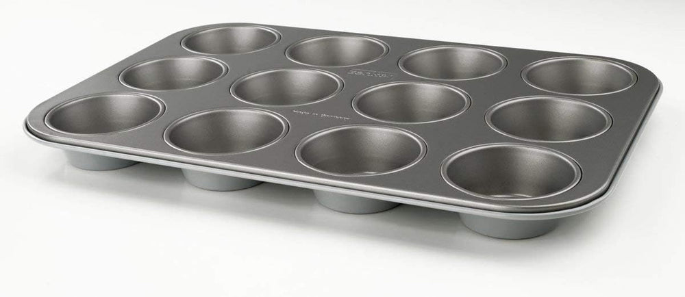 Moule à muffins Zenker avec 12 moules à pâtisserie (Ø 7 cm), pour muffins et cupcakes, dimensions : 38,5 x 26,5 x 3 cm Moules et plaques à pâtisserie Naty Shop
