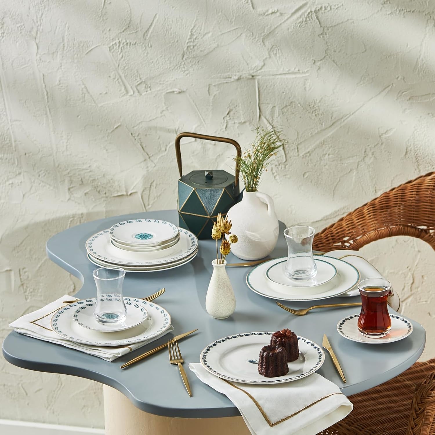 Service à dessert Karaca İznik pour 6 personnes, 18 pièces - vaisselle élégante pour de délicieux desserts