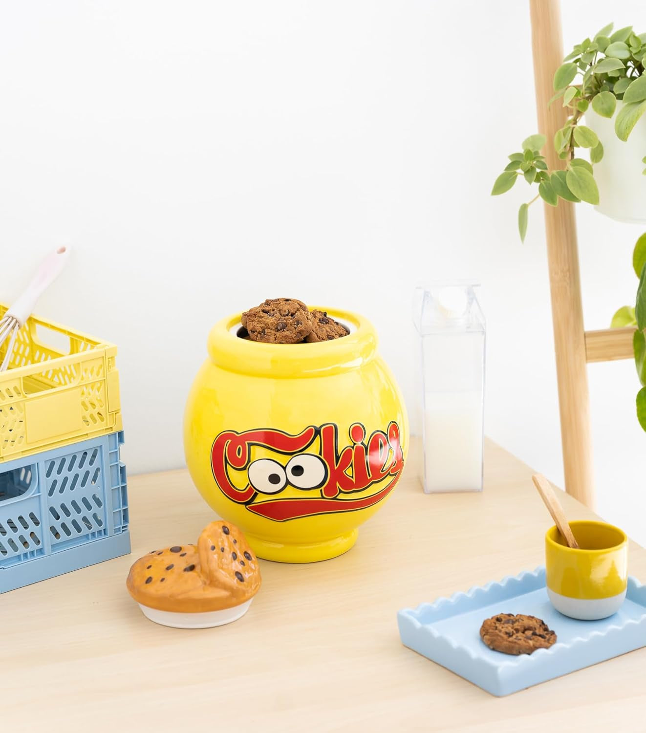 Grupo Erik Pot à biscuits en céramique Sesame Street Cookie Monster - Pot à biscuits avec couvercle Grand 21,0 x 27,0 x 22,0 cm Pot de conservation avec couvercle Marchandise officielle Sesame Street Boîtes de conservation alimentaires Naty Shop