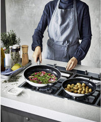 WMF Durado Bratpfanne Induktion 28 cm, Cromargan Edelstahl Beschichtet, Keramikbeschichtung, Backofenfest Naty Shop