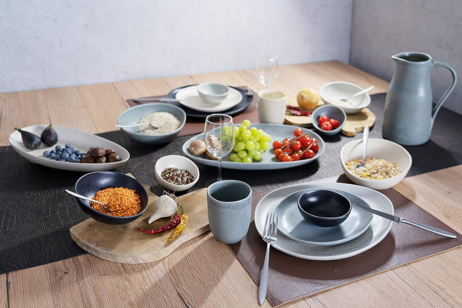 CreaTable, 22139, série PIETRA, service de table 4 pièces pour 4 personnes, service d'assiettes en porcelaine, passe au lave-vaisselle et au micro-ondes, fabriqué en Europe