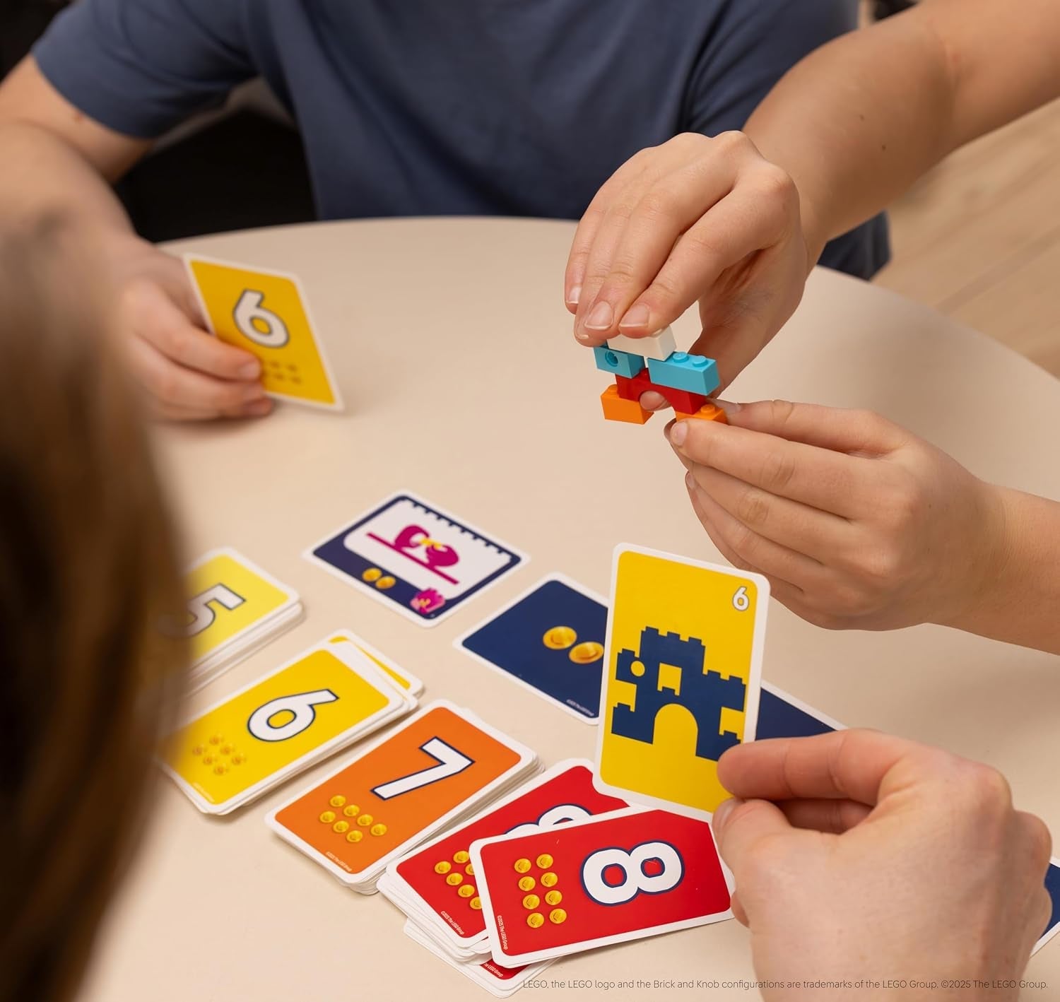 Asmodee Brick comme ça ! Le jeu de fête Lego officiel - Jeux, jeux de société brillants pour les familles, les enfants, les jeunes et les enfants – 15 minutes, pour 2 à 8 joueurs de 7 ans, version allemande