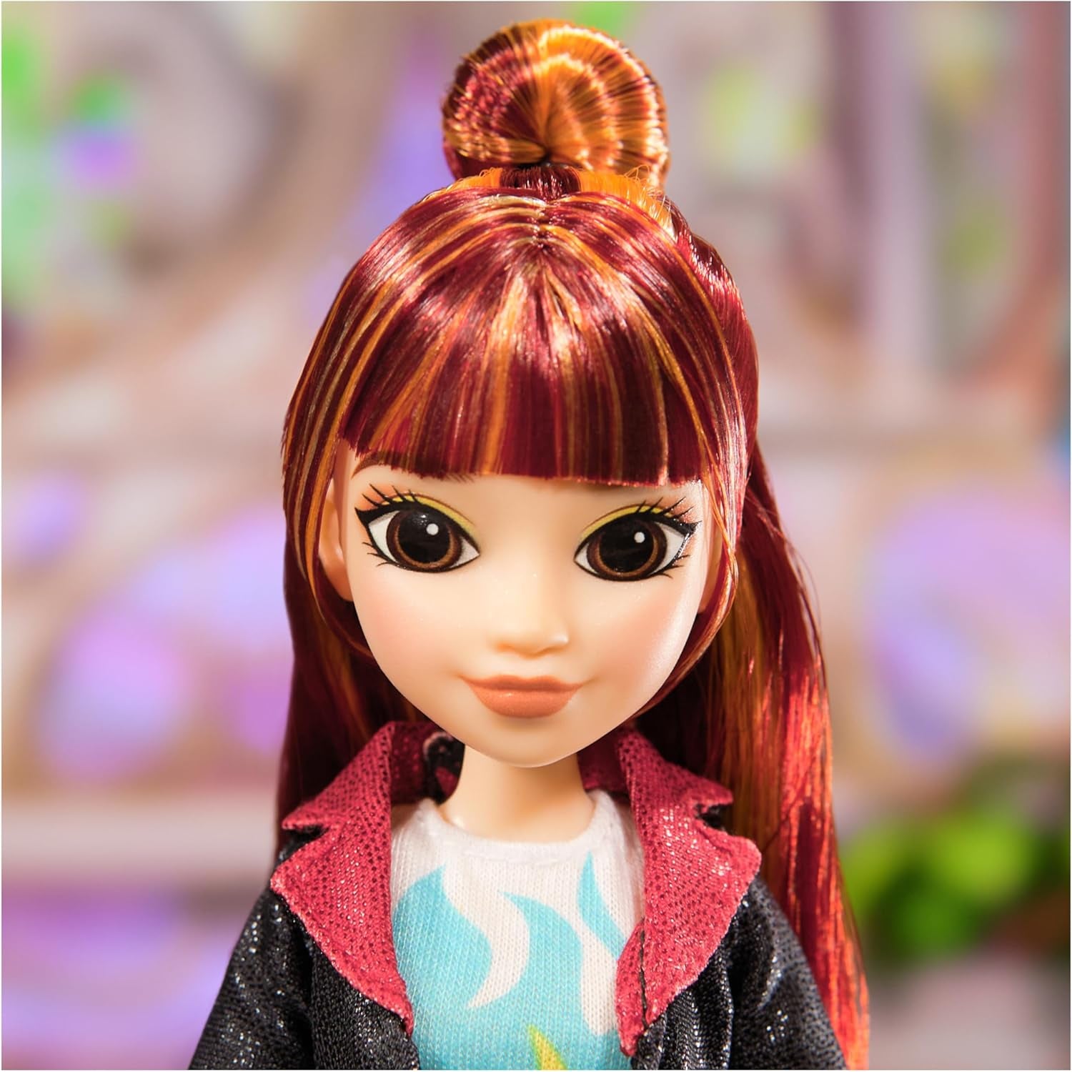 Unicorn Academy Valentina Doll - la poupée originale de la populaire série Netflix, mesure 24 cm de haut et dispose de 5 accessoires pour un jeu de rôle imaginatif, pour les enfants âgés de 4 ans et plus