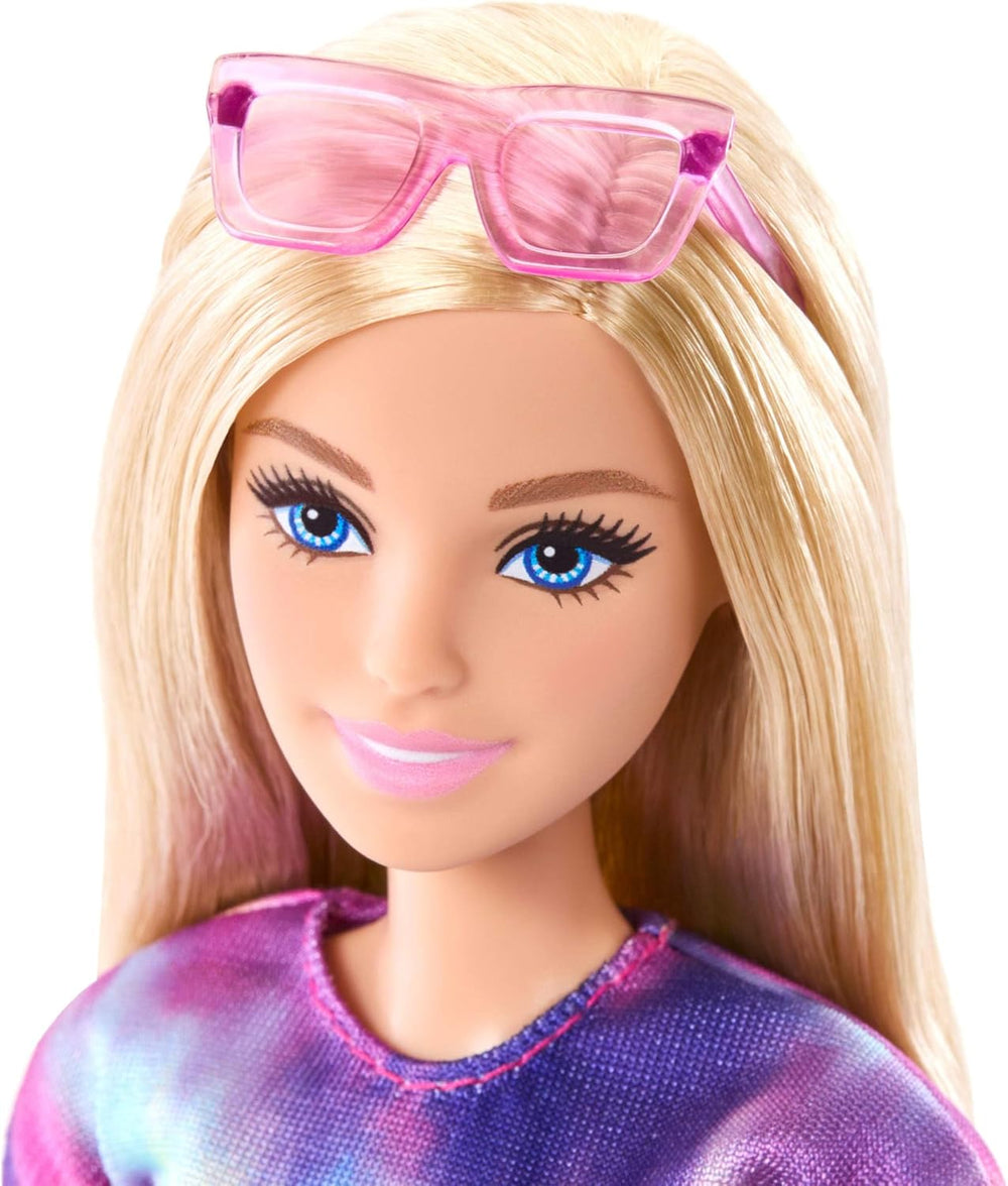 Barbie Mysteries : poupée Malibu Beach Detectives avec tenue et accessoires emblématiques, dont des lunettes de soleil, JFV63