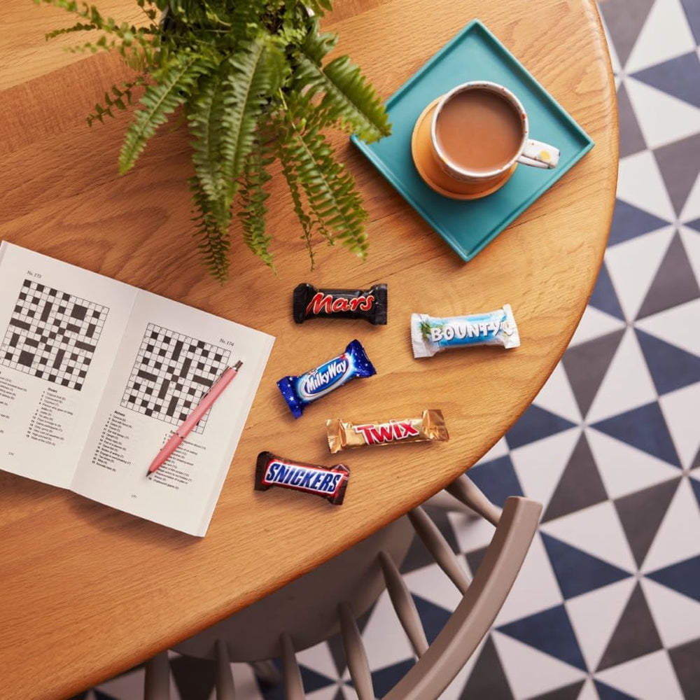 Mini pack mixte chocolat, 71 mini snacks chocolatés (Mars, Snickers, Bounty, Twix, Milky Way) sous forme de friandises, idéal pour une soirée football américain (1400g)