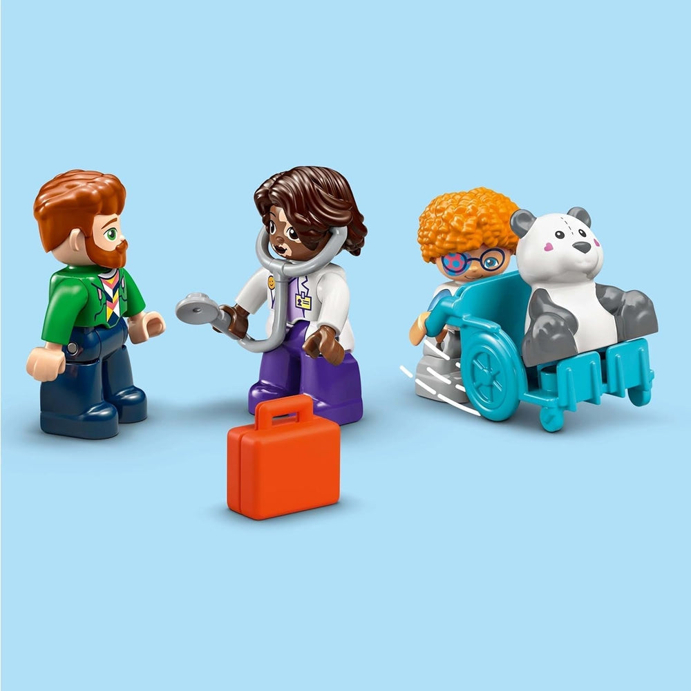 LEGO DUPLO Town Première visite chez le médecin, jouet de construction, ensemble de jeu pour promouvoir la motricité fine, cadeau pour les tout-petits de 2 ans, jouet éducatif, jeu de rôle à l'hôpital 10449 Ensembles de construction Besuche den LEGO-Store