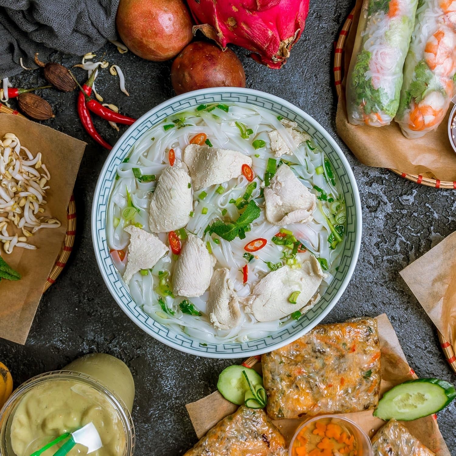 MAMA - Bol de nouilles de riz instantanées Pho Ga - (1 x 65g)