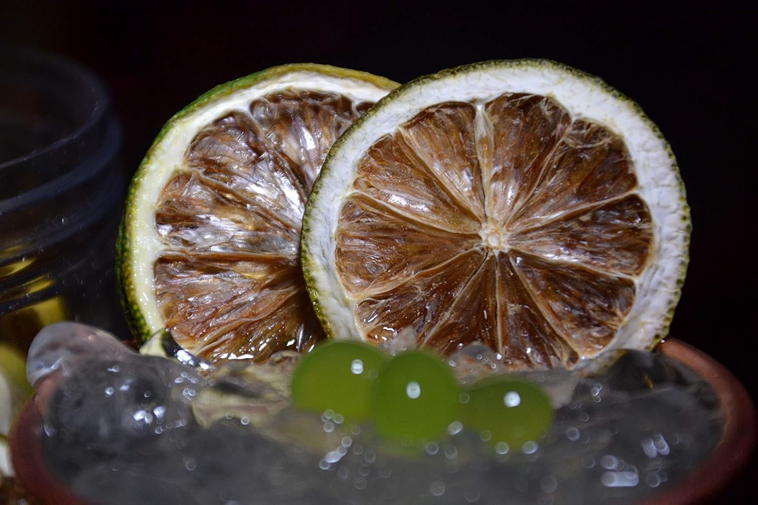 90g Citron vert séché pour cocktails. Fruits secs sans sucre pour cocktails, décorations, vin chaud, Noël, boissons, thé Tranches de citron vert séchées 100% naturelles Produits déshydratés Naty Shop