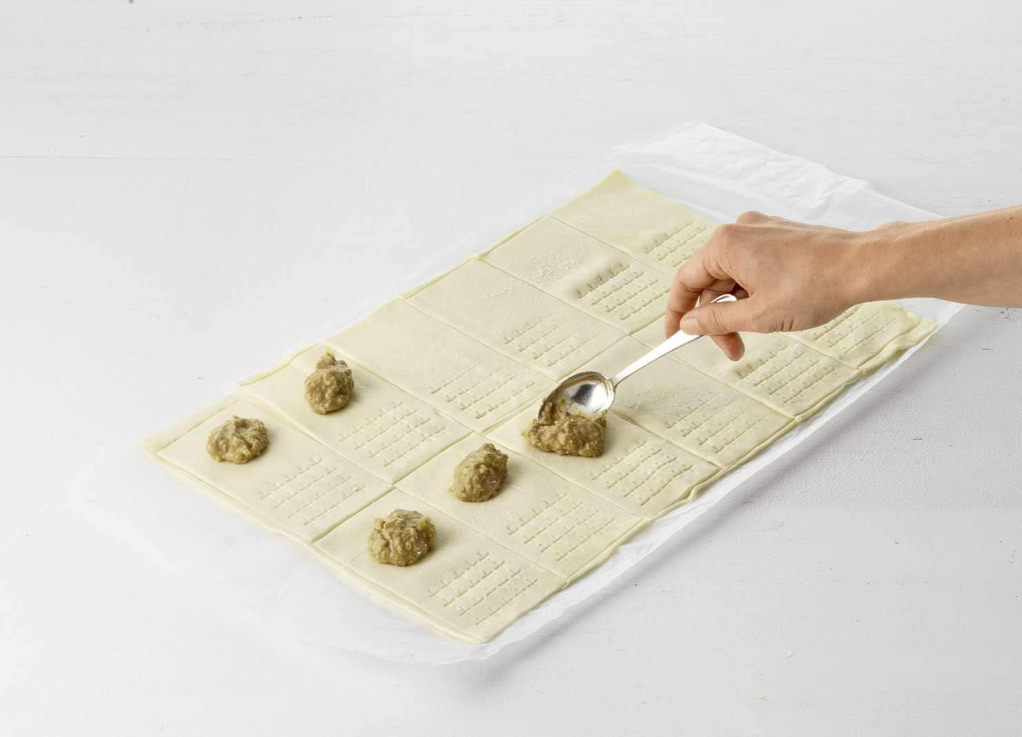 Betty Bossi Blind Stars Roller - Coupe-pâte pour créer des stores à motifs d'étoiles individuels avec un effet étonnant