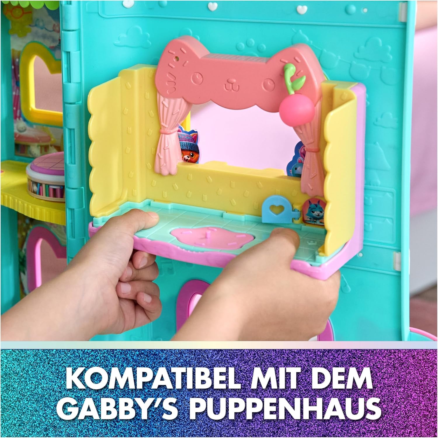 DREAMWORKS GABBY'S DOLLS HOUSE : LE FILM - Cuisine saupoudrée de sucre de Portal Room Kuchi avec figurine et accessoires, à partir de 3 ans