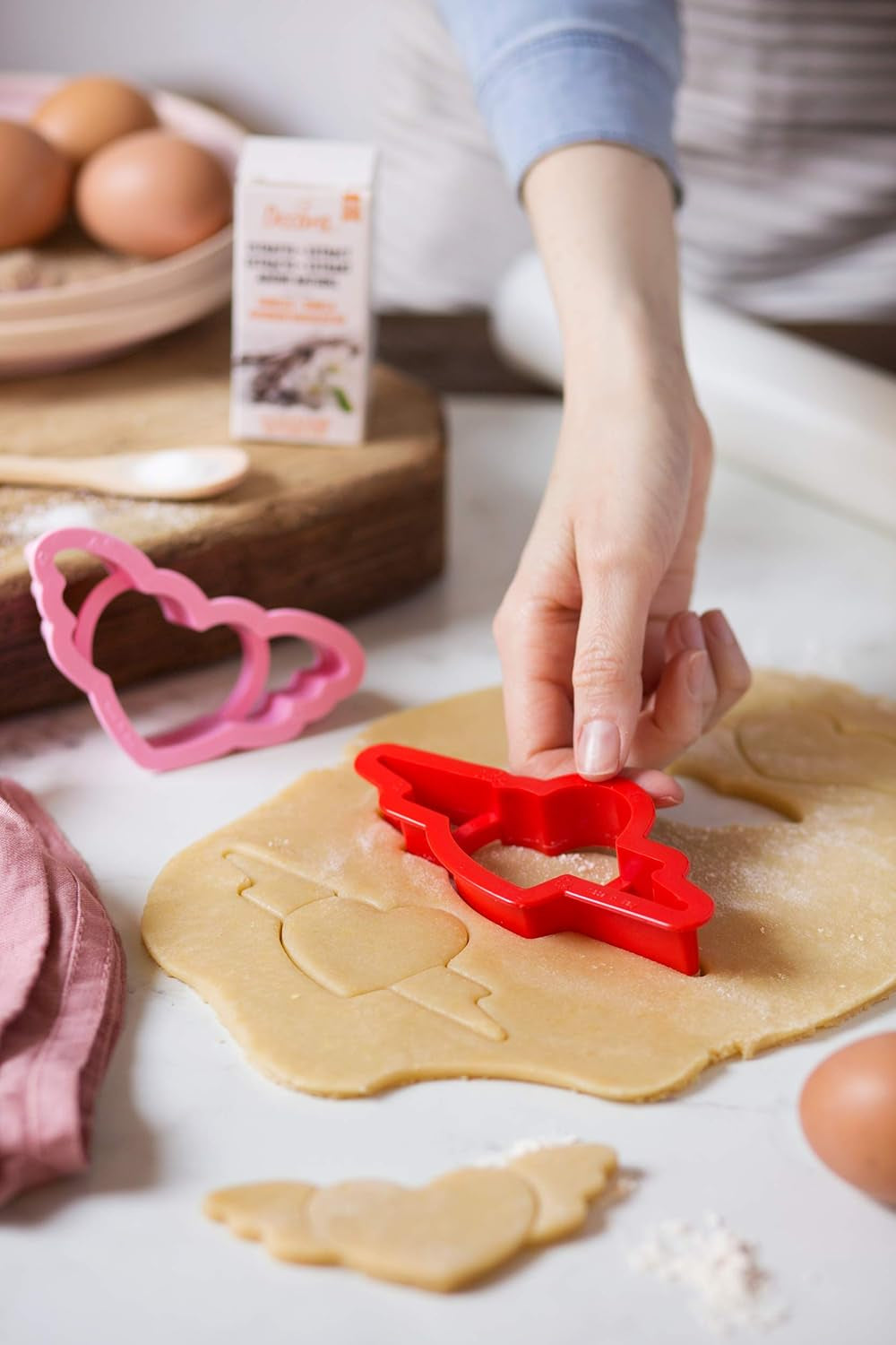 0255063 Boîtes à biscuits en plastique Love, 2 pcs, assorties