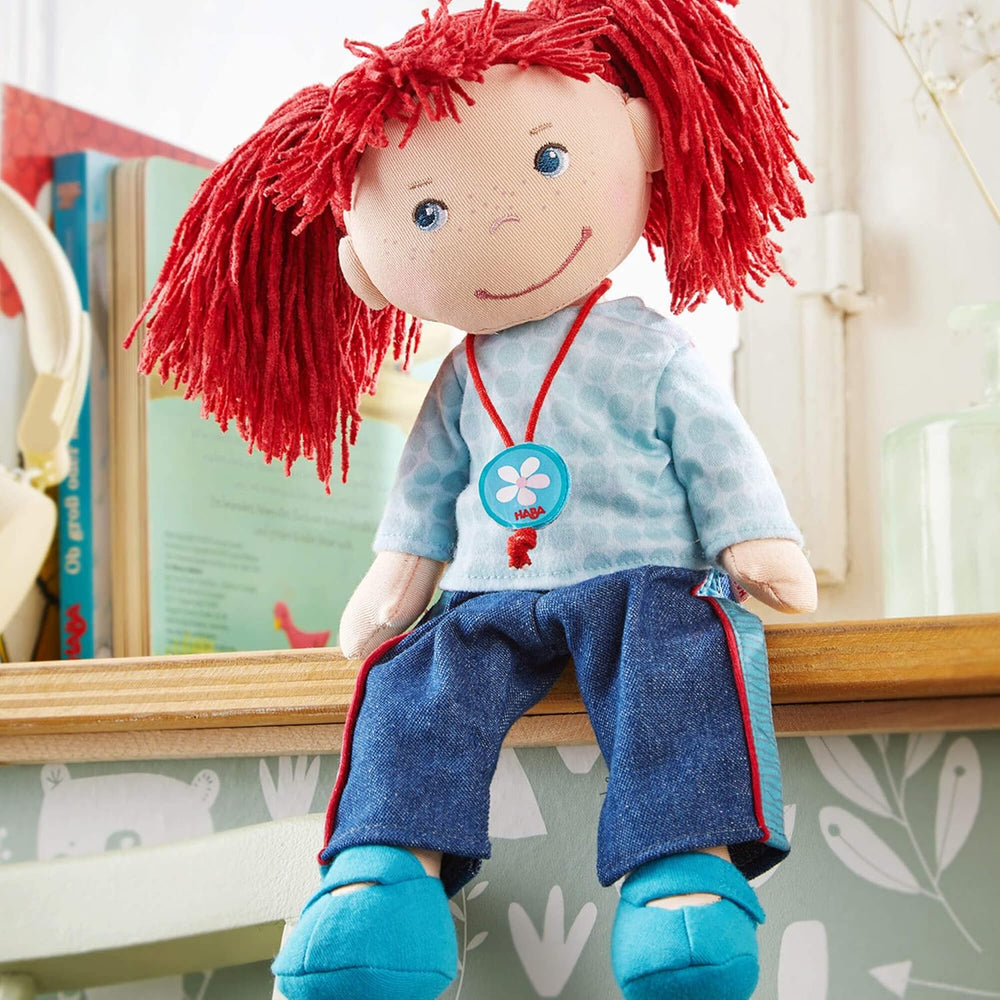 HABA 306518 - Kleiderset Jeans, Zubehör für Puppen ab 1,5 Jahren