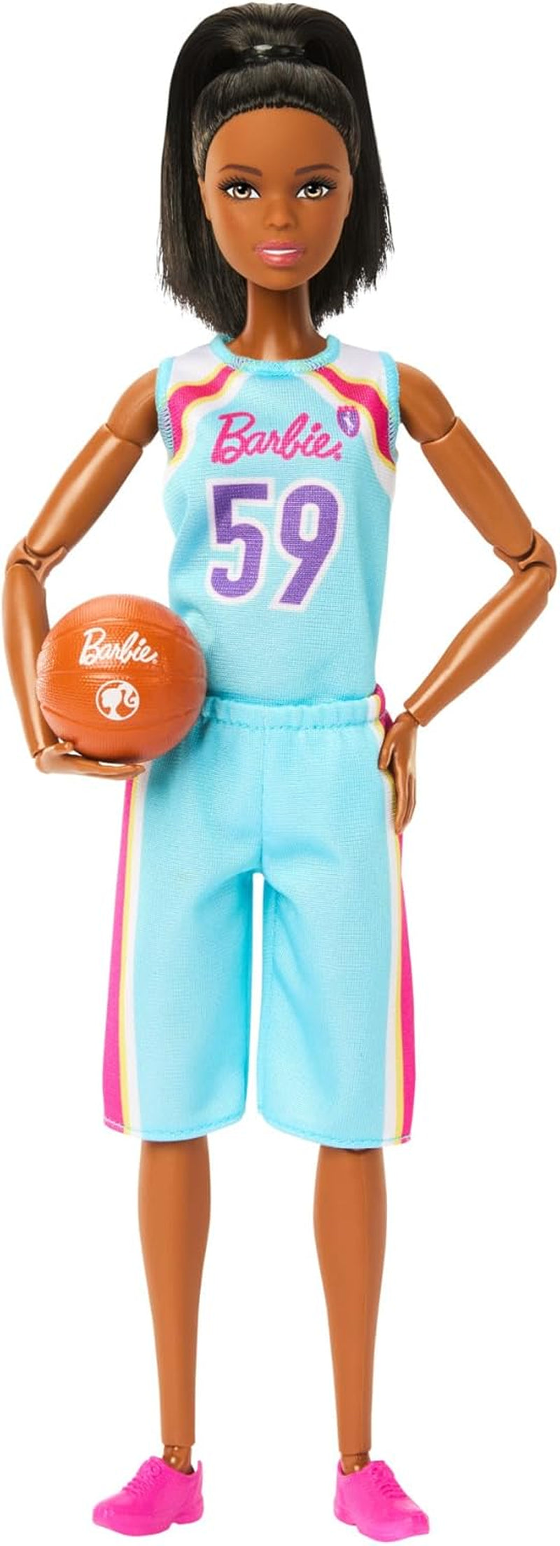Barbie Made to Move Poupée et accessoires, joueuse de basket brune avec robe de sport et ballon amovibles, 22 articulations articulées, HKT74