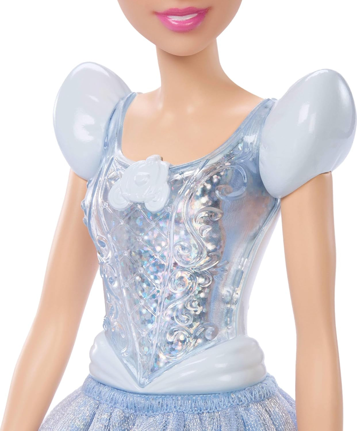 Mattel DISNEY Princesse Cendrillon - Poupée articulée avec tenue scintillante, chaussures et diadème amovibles, cheveux peignés pour un coiffage amusant, pour enfants à partir de 3 ans, HLW06