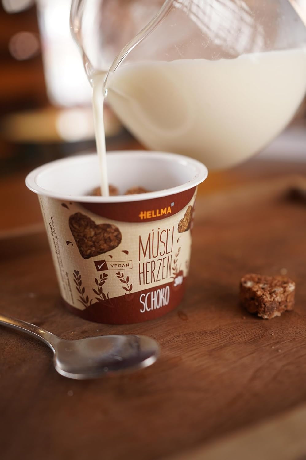 HELLMA Coeurs au Muesli et Chocolat - 18 portions de 30 g chacune - Gruau enrobé de chocolat en forme de coeur, verres à emporter