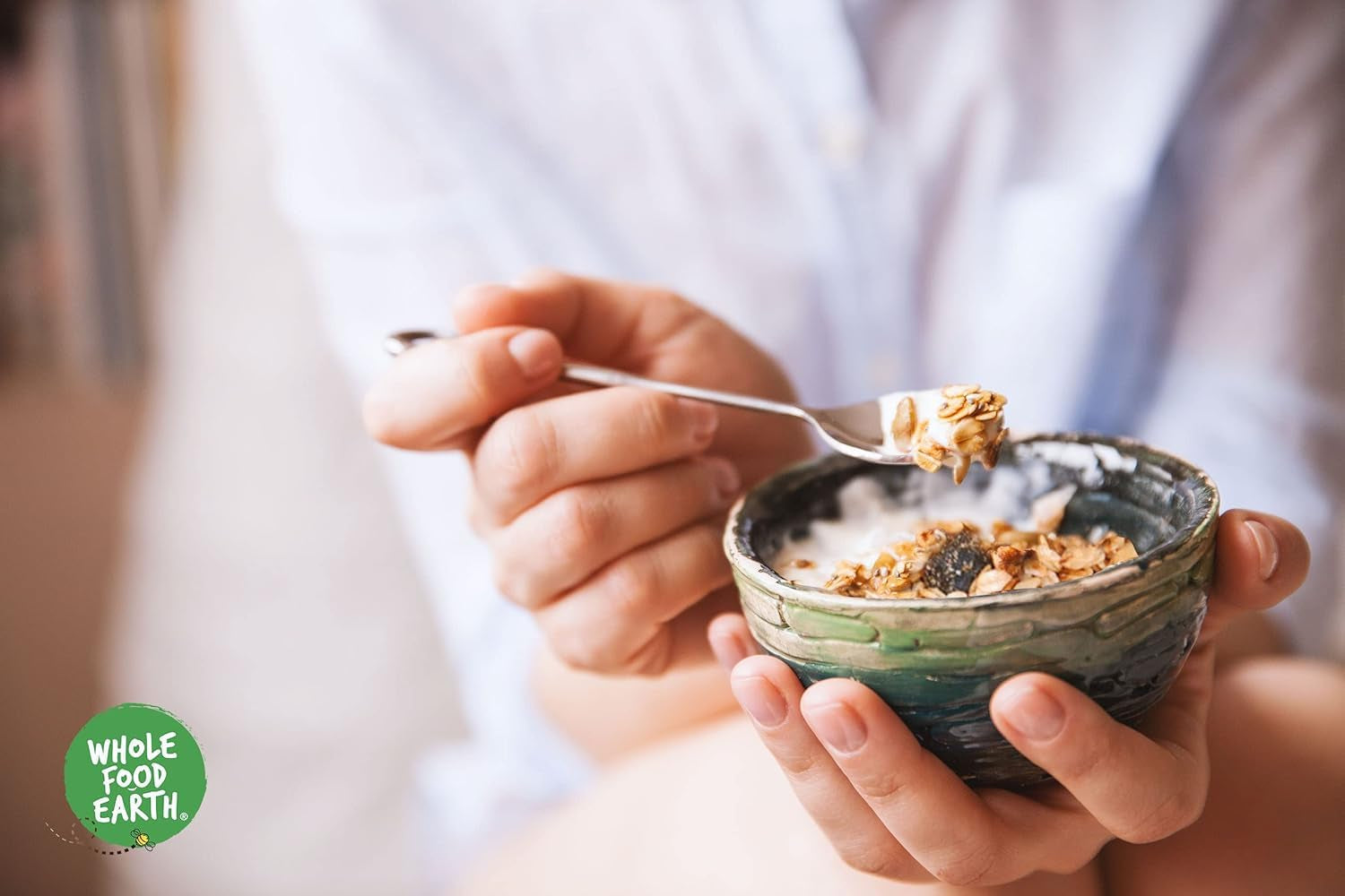 Muesli Deluxe Wholefood Earth - Un mélange de flocons avec des fruits secs, des noix et des graines 1 kg | Sans OGM | Riche en fibres