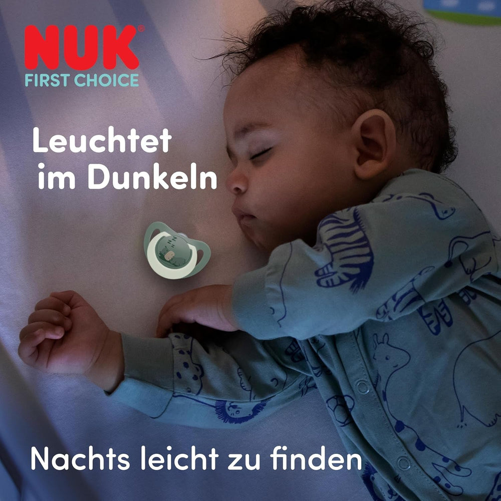 Sucettes NUK First Choice Night pour bébés | 6-18 mois | Sucettes orthodontiques qui brillent dans le noir | Apaise 99% des bébés** | Hippopotame/Koala | Paquet de 2