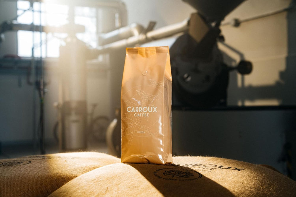 CARROUX Crema grains de café entiers (1 kg) - Grains de café haut de gamme de Hambourg - Fraîchement torréfiés de manière traditionnelle
