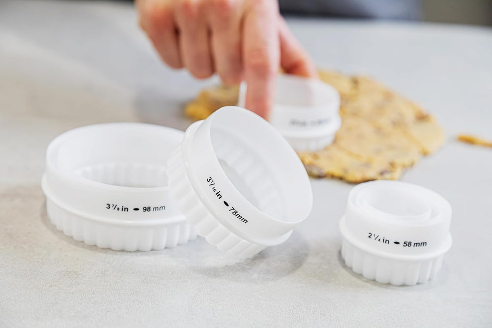 MasterClass Moulin à sel aspect cuivre martelé, moulin à épices en acier inoxydable, mécanisme de broyage en céramique pour une durabilité maximale, 15 cm