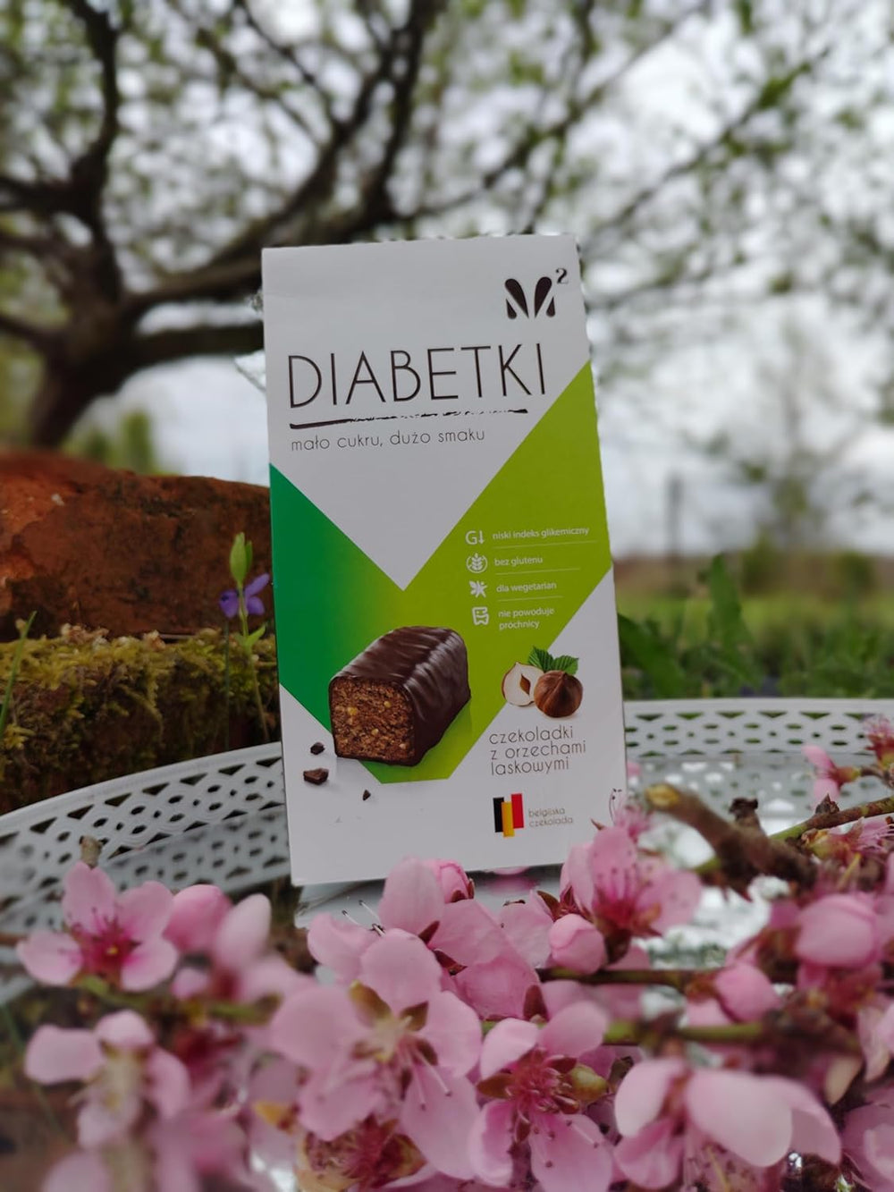 Pralines aux noisettes DIABETKI, chocolat sans sucre, délicieuses douceurs pour consommateurs conscients et diabétiques, snacks sans gluten et végétariens 100g
