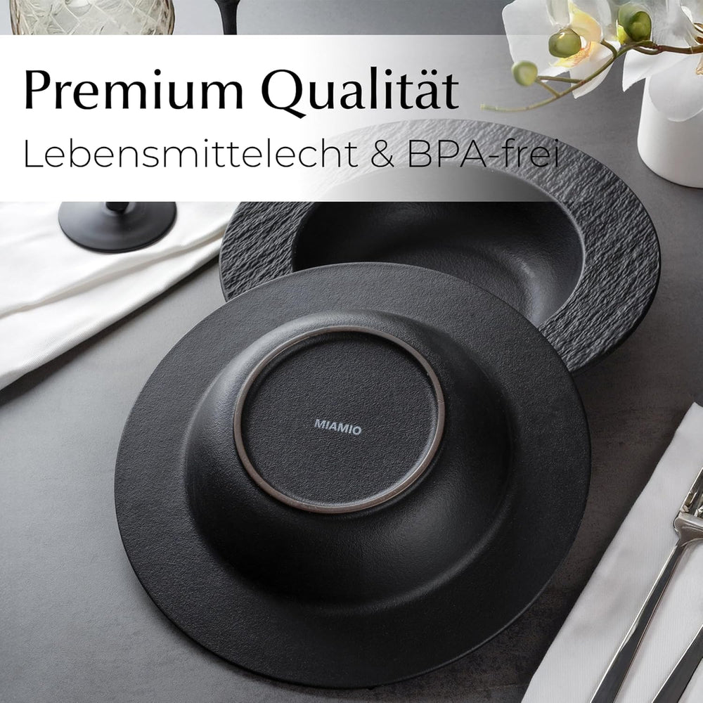 MIAMIO - Lot de 4 assiettes à pâtes de 26 cm de grande profondeur, vaisselle moderne en céramique noire et blanche, passe au micro-ondes et au lave-vaisselle – Collection Oasis (Noir)