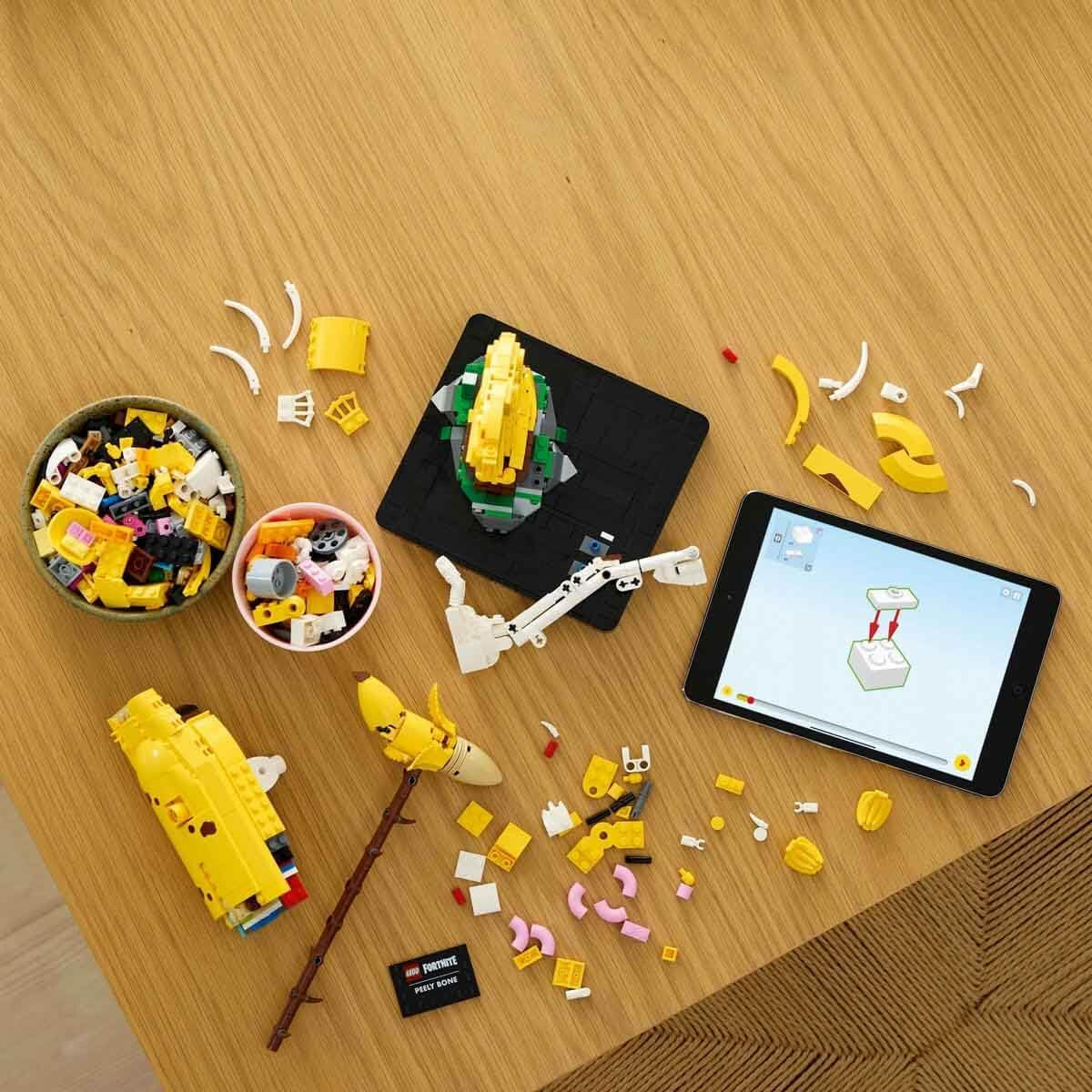 LEGO Fortnite Bone Shali - Avec lanceur de peinture et pic à bol - Objet de collection pour les fans de jeux vidéo - Jeu de construction pour adultes comme décoration de maison ou de bureau - 77072 Jeux de construction Besuche den LEGO-Store