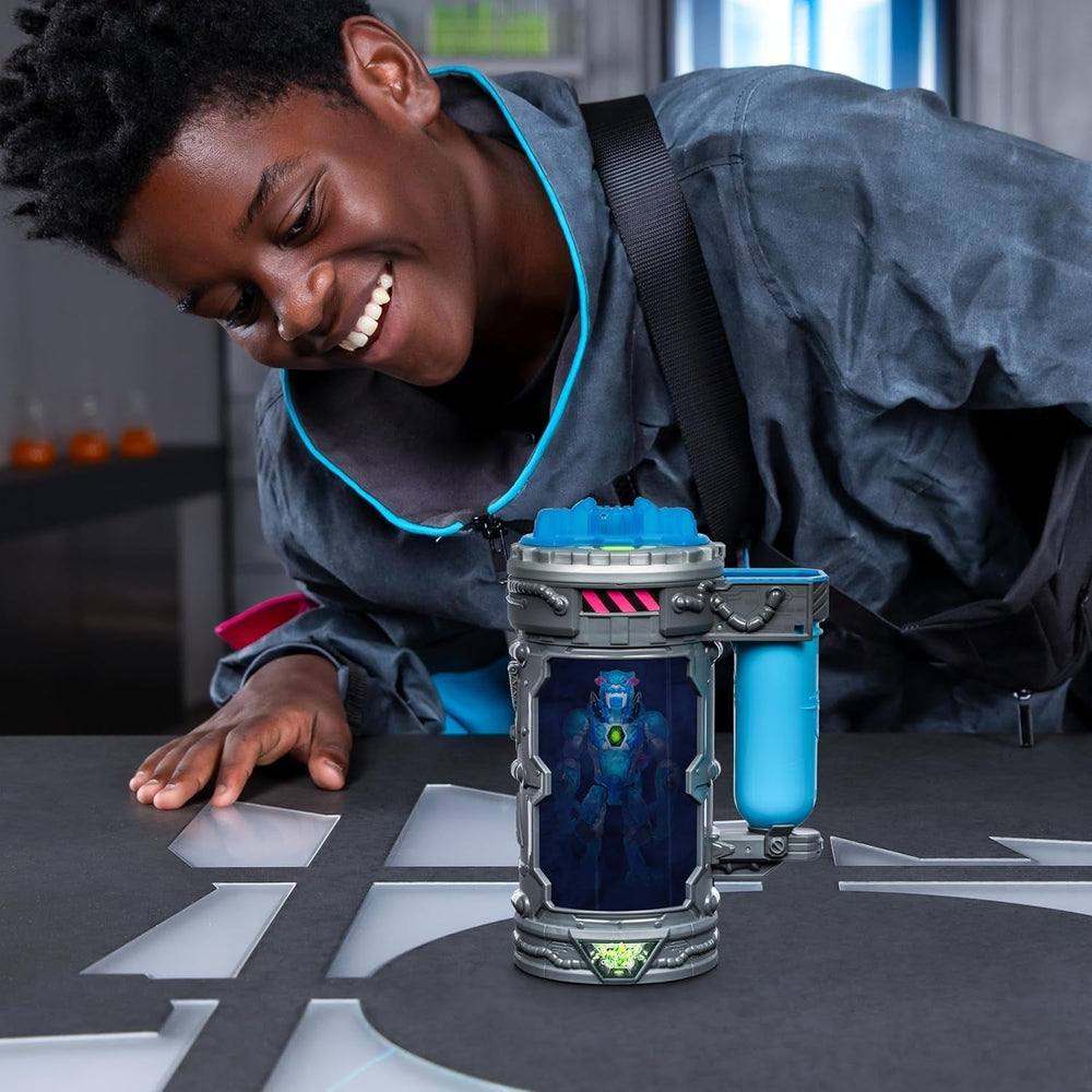 Déménageurs ; Déplacez la bête ultime. Découvrez et créez la figurine Stealth Panther de Mrbeast. 3 à collectionner, Figurines Iconic Panther, Stealth Panther, Metallic Panther Naty Shop