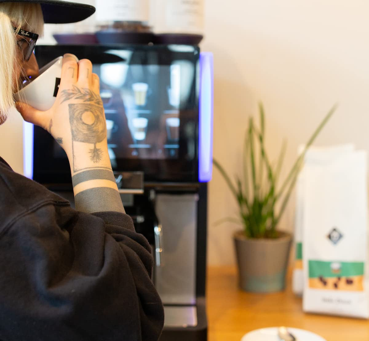 Italo Disco Expresso | 250g d'oie de Bohne | équitable et durable | frisch geröstet | Cafés à café 100 % Arabica | café de spécialité | 19 grammes de Kaffeerösterei