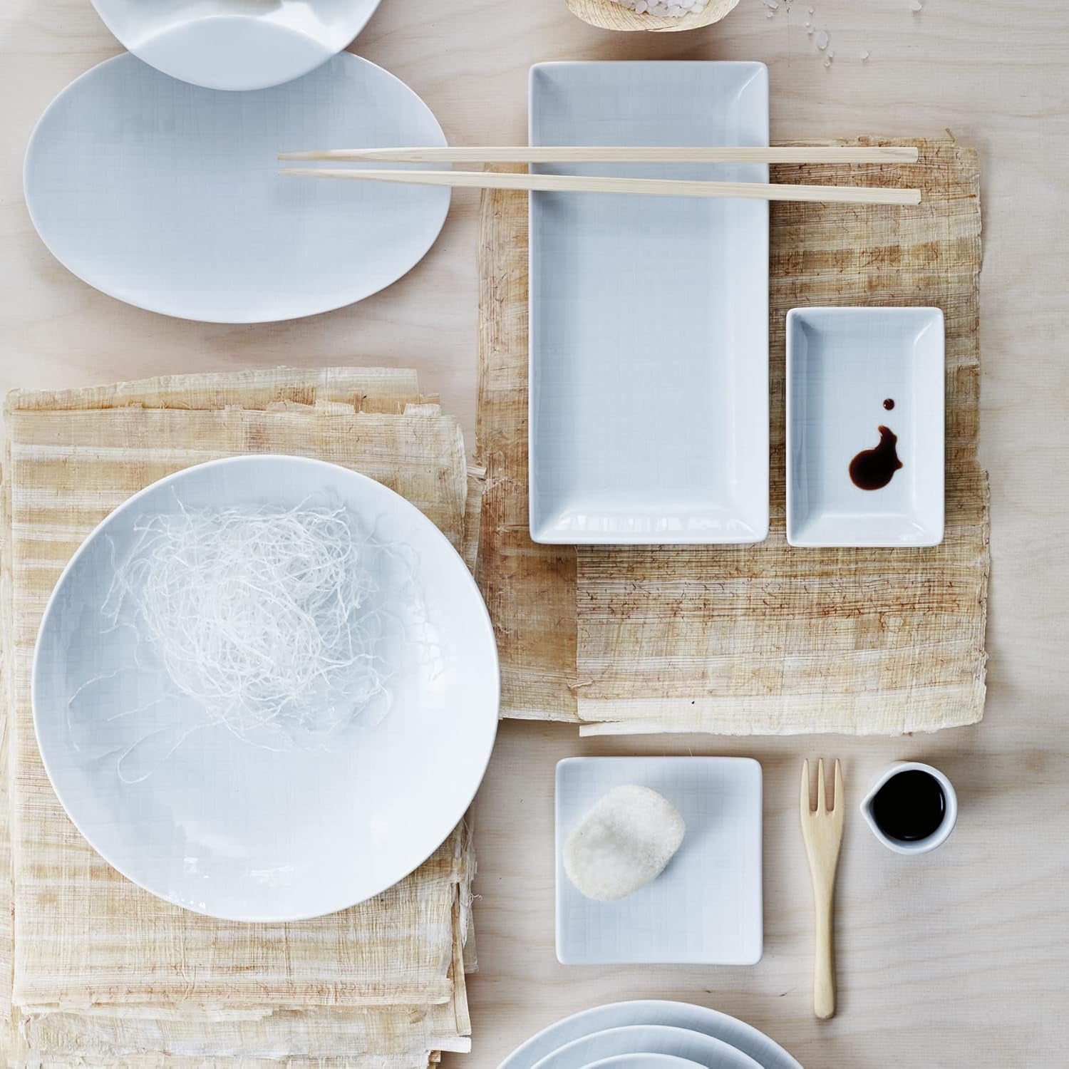 Rosenthal 11770-800001-28370 Set en maille, 16 pièces, composé de 4 assiettes (profondeur 21 cm, assiettes 21/27 cm), bols à céréales 14 cm, blanc