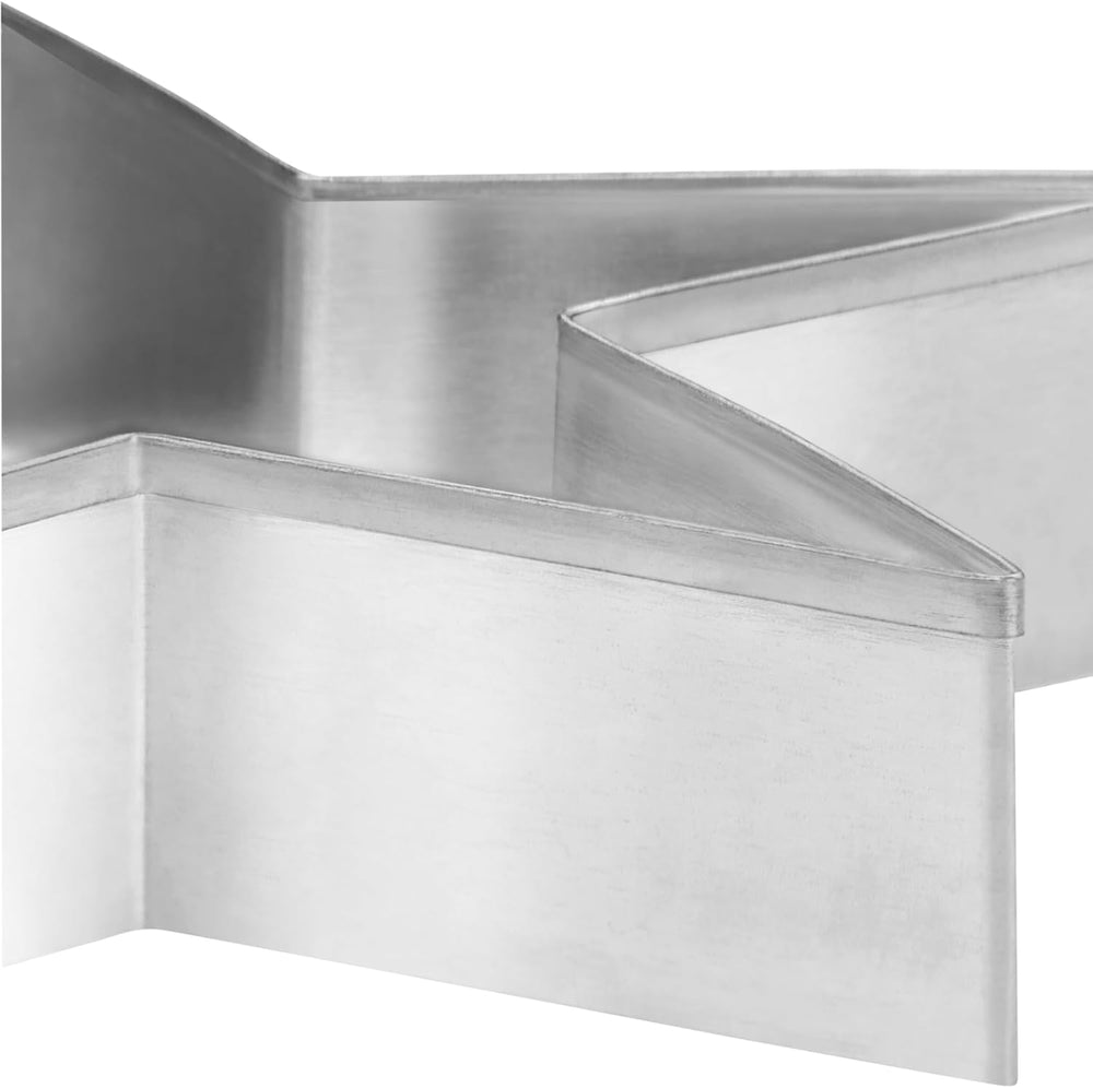 Lot de 9 emporte-pièces de Noël originaux Kaiser pour couper des biscuits, des biscuits et des fondants.