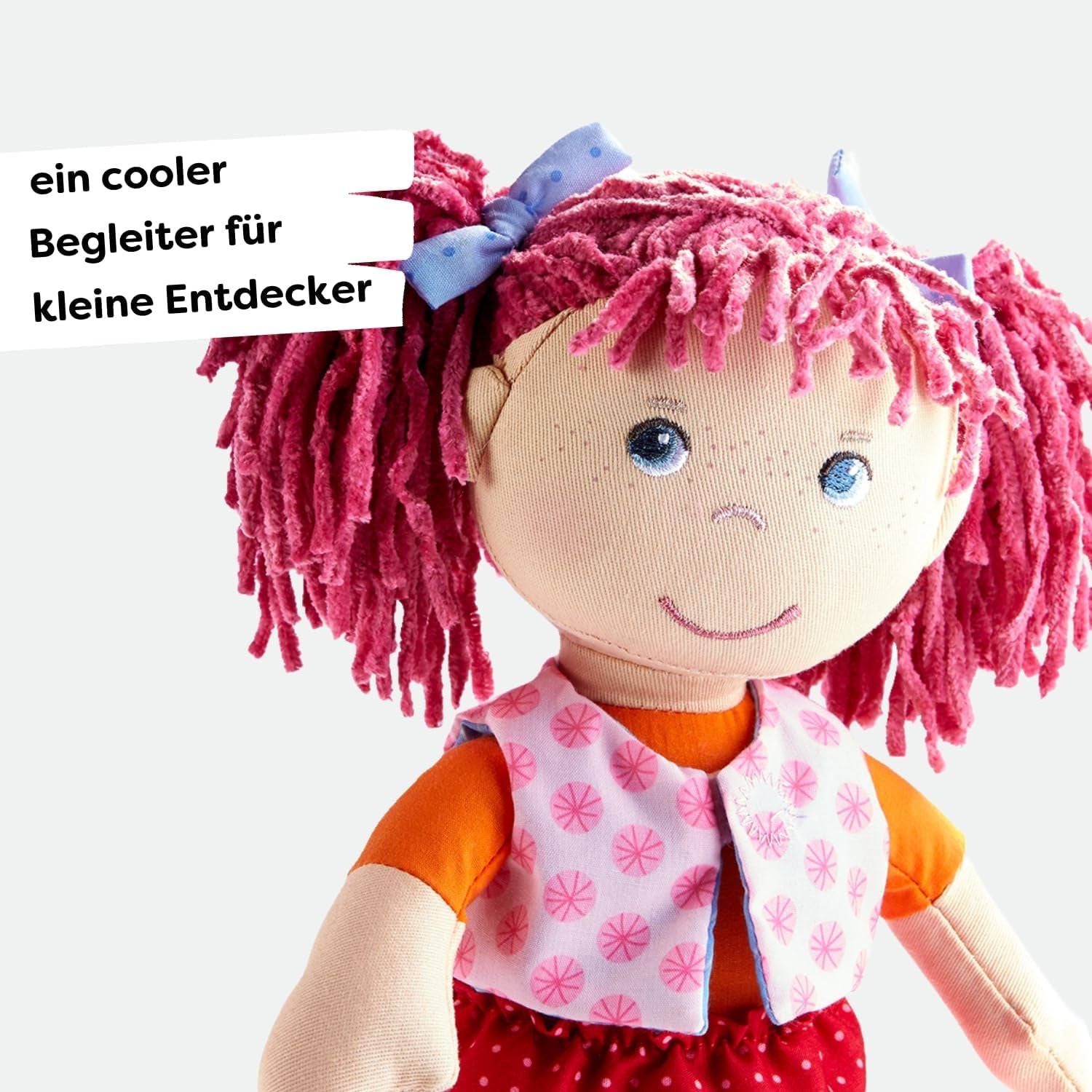 HABA Puppe Lilli-Lou – Weiche Stoffpuppe ab 18 Monaten – 30 cm mit Kleidung & Haaren – Ideale Spielgefährtin für Kleinkinder – 1302842001