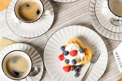 MÄSER 931967 Osita Retro Series Service de table Wave pour 6 personnes, service de table rond 18 pièces, assiettes plates, assiettes à dessert et bols à céréales, céramique, blanc crème