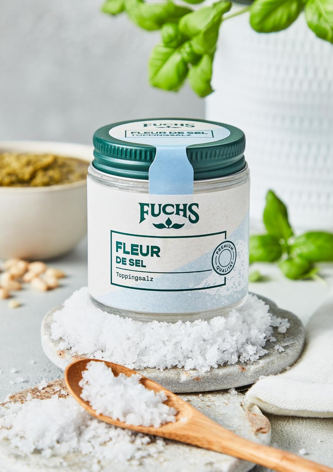 Fuchs Gewürze - Fleur de Sel | Sel de garniture noble pour asperges, fruits de mer et poissons | Meersalz de qualité supérieure 100 g im wiederverschließbaren Gewürzglas