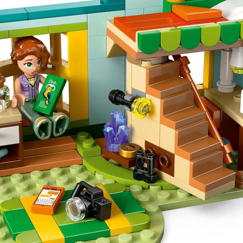 LEGO Friends Autumn's Room Ensemble de jeu et de construction pour un jeu de rôle créatif, set pour filles à partir de 6 ans avec 2 figurines et une figurine de furet, jouet éducatif 42646 Jeux de construction Besuche den LEGO-Store
