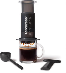 Machine à café et expresso originale AeroPress, cafetière portable de niveau Barista avec chambre, piston et filtres, machine à café et expresso rapide