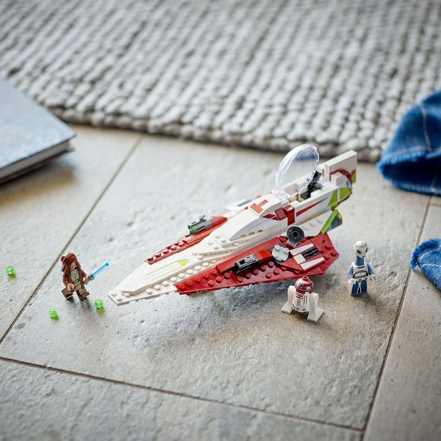 LEGO Star Wars Jedi Starfighter Obi-Wan Kenobi, jouet à construire avec Taun We, figurine de droïde et sabre laser, ensemble Attack of the Clones 75333 Jeux de construction Besuche an LEGO-Store