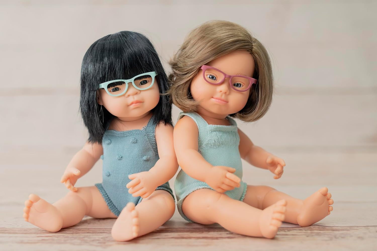 Lunettes de poupées Miniland pour chiots de 38 cm, turquoise