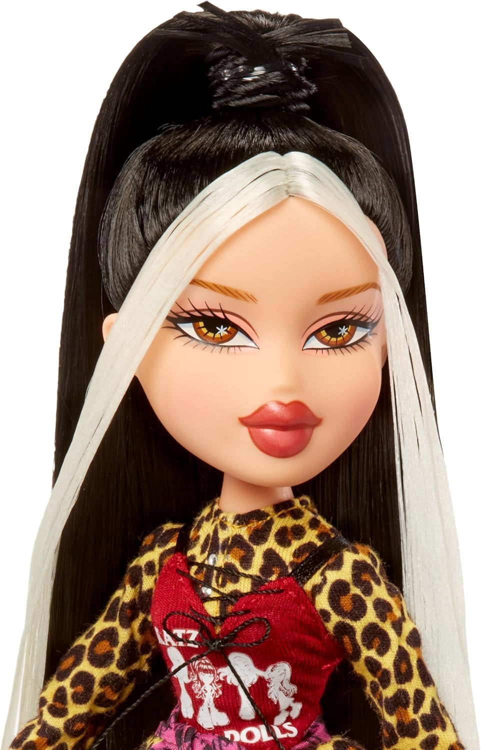 Bratz Stylin' Jade - Modepuppe mit T-Shirt um Gestalten für Dich, y compris les accessoires, Niedliches Spielzeug für Mädchen