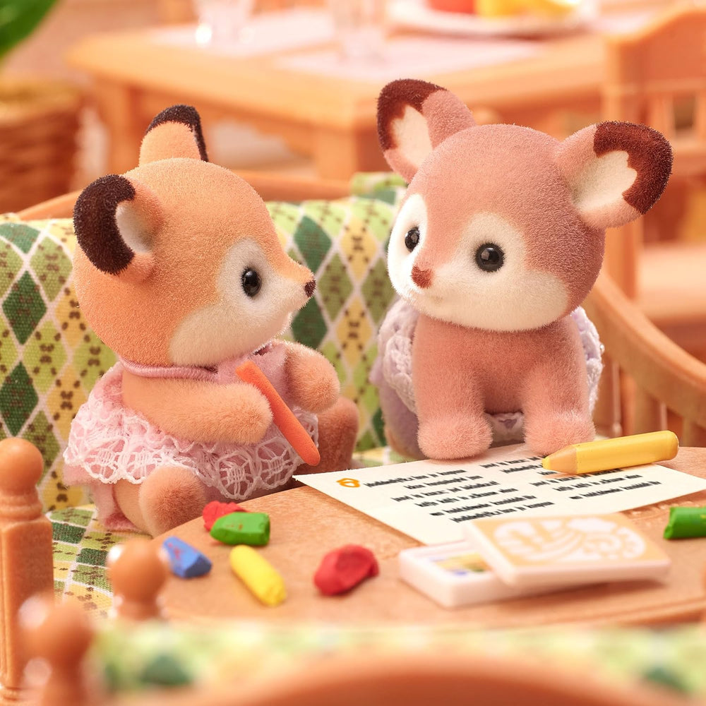 Sylvanian Families 5800 REH Zwillinge, jeu avec figurine, figurine en forêt, jeu pour enfants à partir de 3 ans