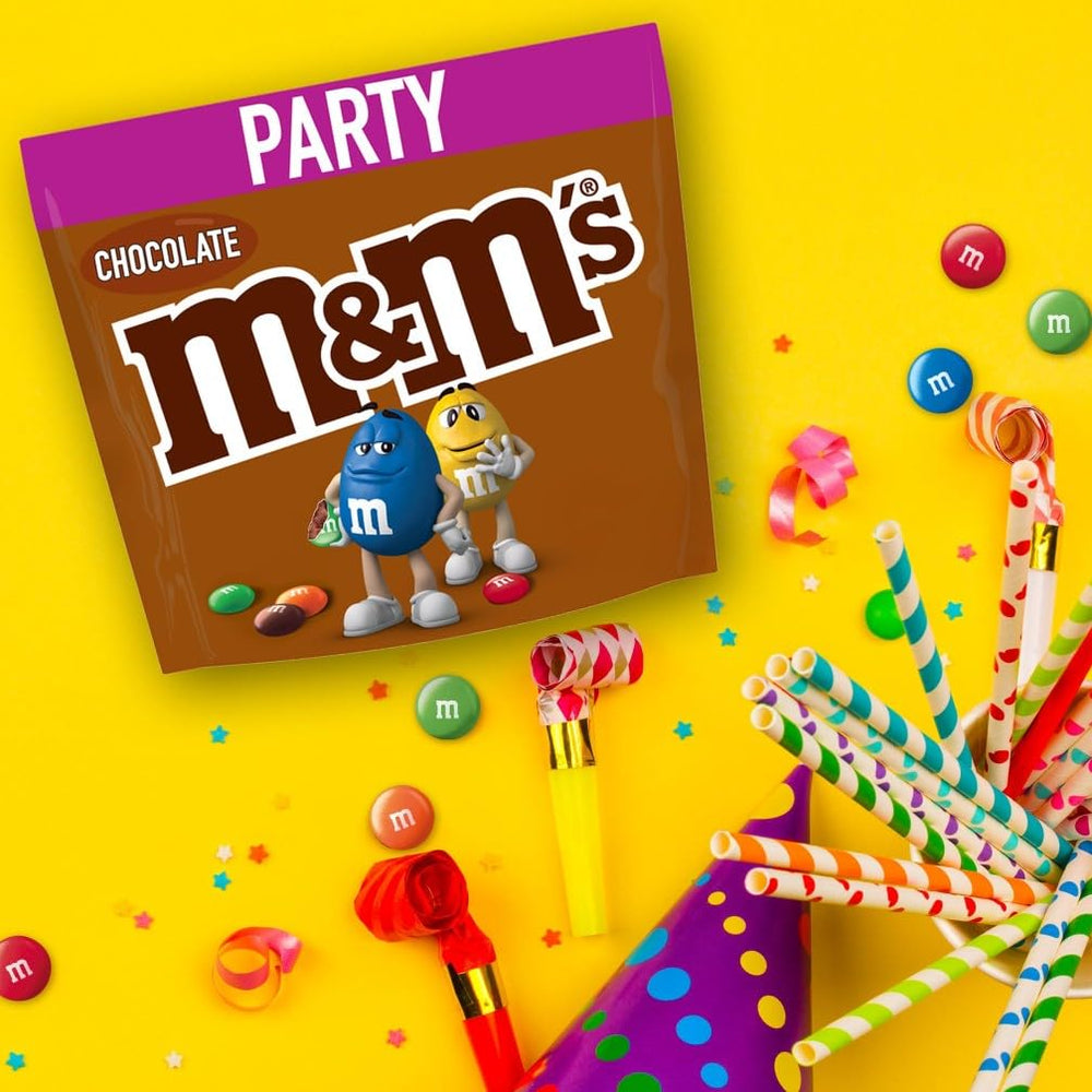 Chocolat M&M's Grand paquet, lentilles croustillantes au chocolat avec glaçage au sucre coloré, mélange de fête, 1 x 800 g, bonbons sur le thème du football américain