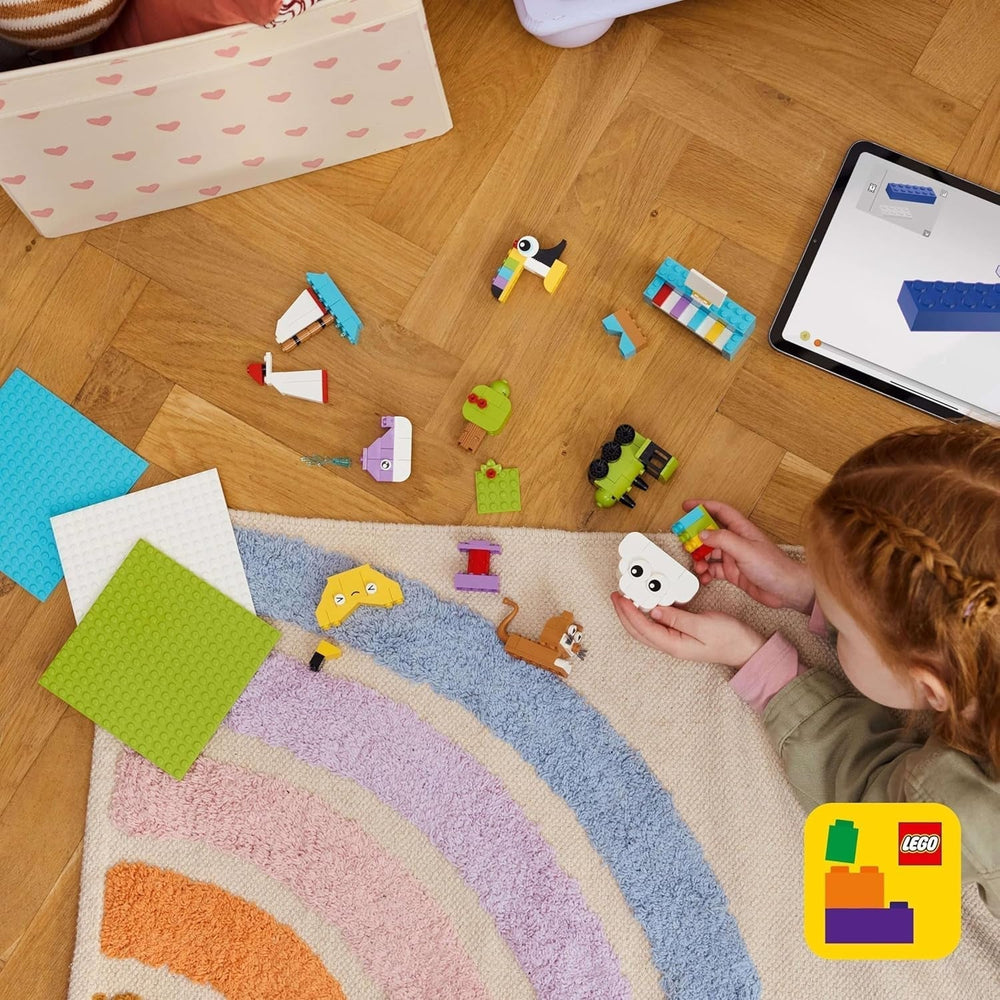 Ensemble créatif LEGO Classic pour construire et jouer - ensemble avec des briques colorées - construisez une maison, un chien, une voiture amusante, un clavier de piano et un arc-en-ciel - ensemble de bricolage pour garçons et filles à partir de 5 ans Jeux de construction Besuche den LEGO-Store