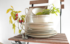 MÄSER 931371 Nottingham Vintage Series Service de table pour 4 personnes, service de table 8 pièces, assiettes plates et assiettes plates, rond irrégulier look rétro, grès, beige