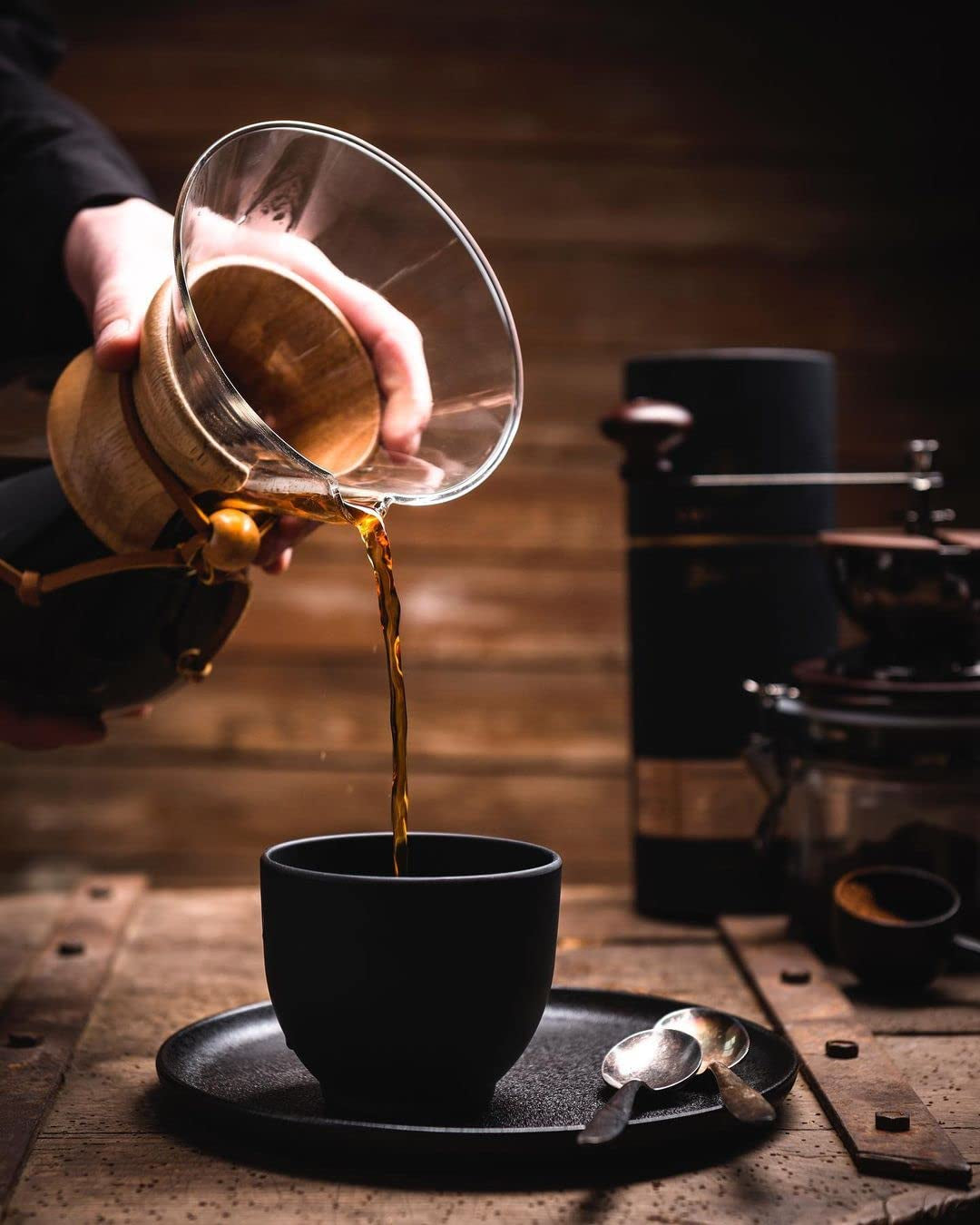 Espresso N°10 de Coffee858 - Mélange d'espresso fort et épicé composé de 70% de grains Arabica du Brésil et 30% de Robusta - Emballage de haute qualité (320g) - Cadeau original