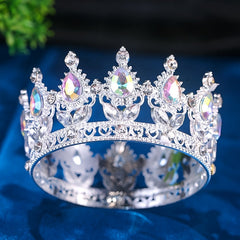Regal Coronita en métal argenté avec pierres – Décoration élégante pour gâteaux lors de mariages, baptêmes et événements.