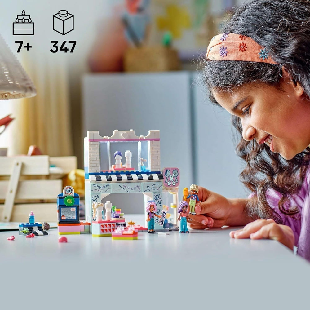 Salon de coafură LEGO Friends, set de construit și jucat pentru jocuri de rol creative, jucărie de construit, cadou pentru fete cu vârsta de peste 7 ani, 3 minifigurine de personaje pentru jocuri de rol 42662 Seturi de constructie Besuche den LEGO-Store