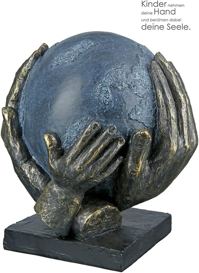 Casablanca design moderne GILDE Déco Sculpture Figure Sauver le monde - Globe en mains - Hauteur 19 cm Statuettes et sculptures Naty Shop