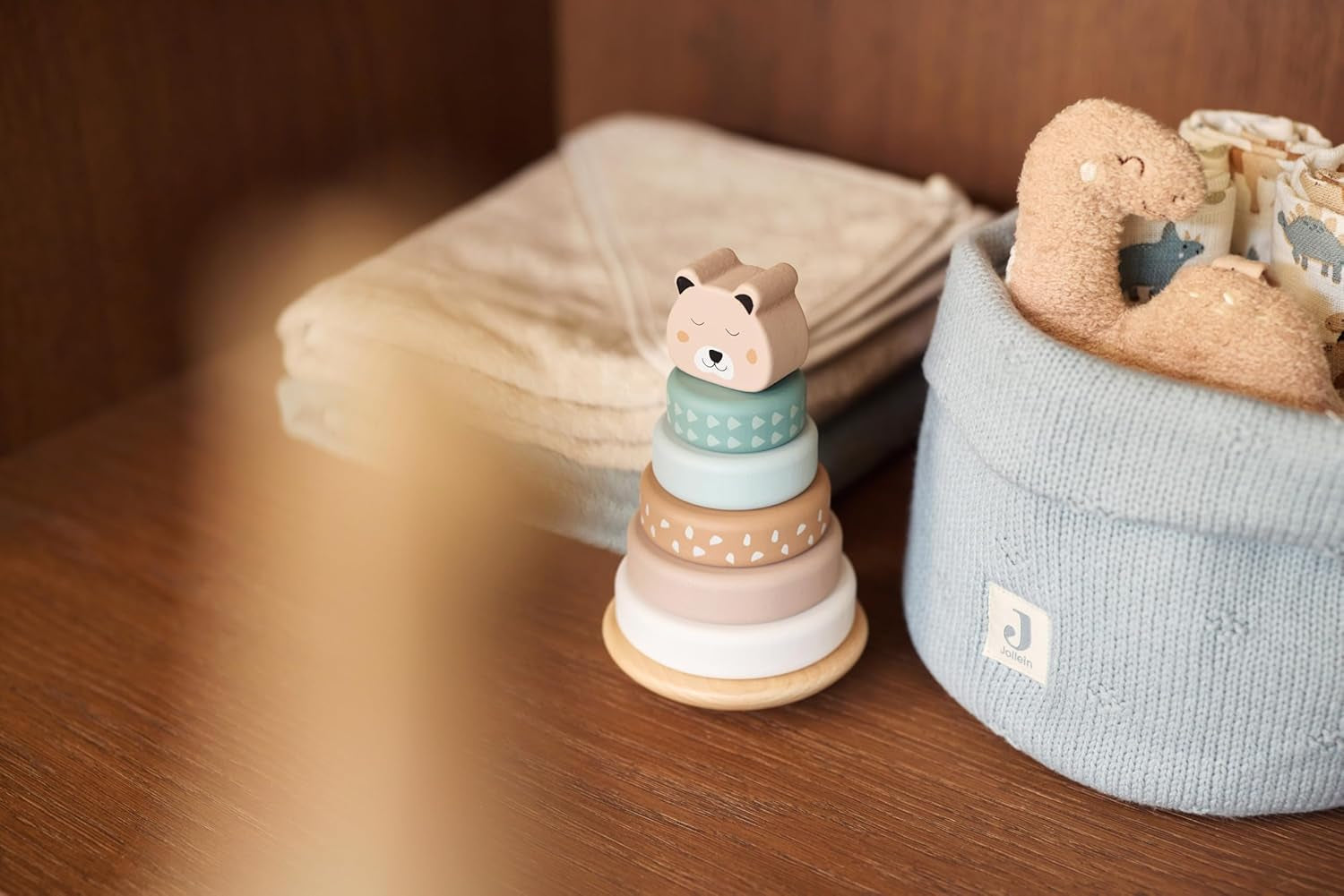 Jollein baby play train Roarsome - Pentru agățat - Jucărie pentru cărucior - Jucărie pentru scaunul de mașină al bebelușului - Accesorii pentru cărucior - Dinos și frunze Jucarii Bebe Naty Shop