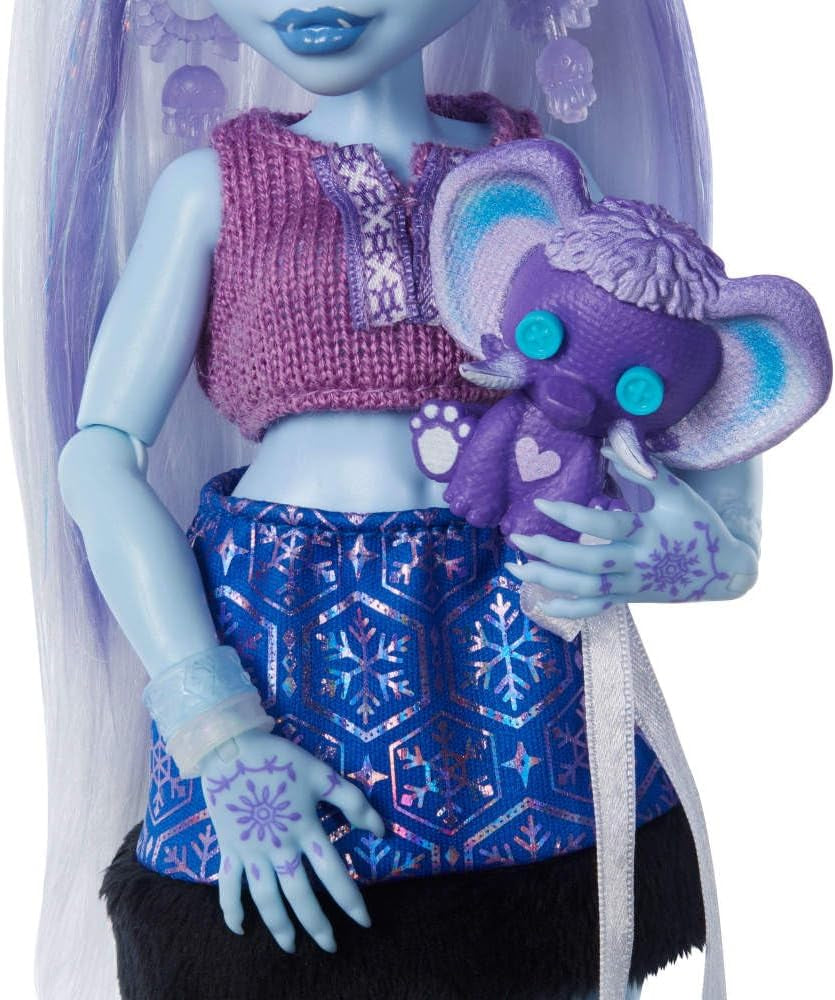 Monster High Self-Scare Secrets Abbey Bominable - Ensemble poupée et accessoires avec 13 surprises réalistes comme le henné, les dessins et le crochet JHK44