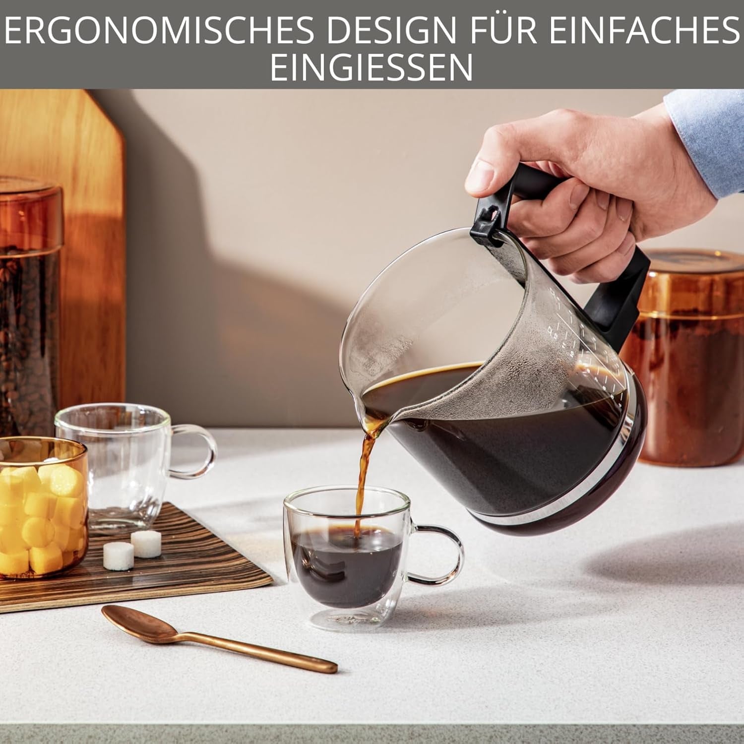 Machine à expresso à filtre Krups T8, 850 watts, arrêt automatique, 8 à 12 tasses, capacité 1 L, filtre permanent, interrupteur marche/arrêt lumineux, facile à utiliser, noir, KM4689