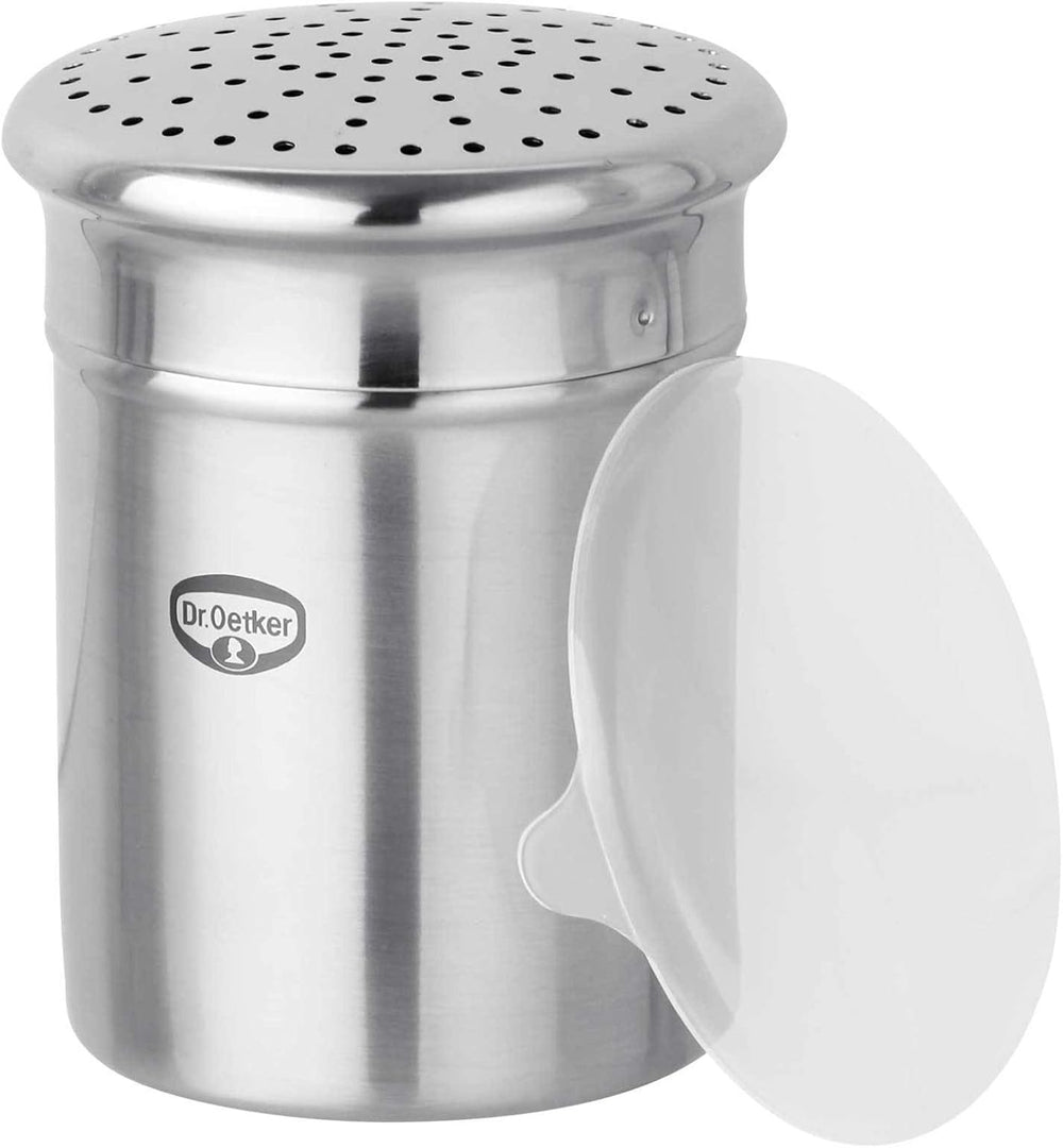 Dr. Oetker Sucrier grossier, ustensile de cuisine en acier inoxydable de haute qualité pour un époussetage décoratif et rapide, grande capacité, avec couvercle de protection, (couleur: argent), quantité: 1 pièce